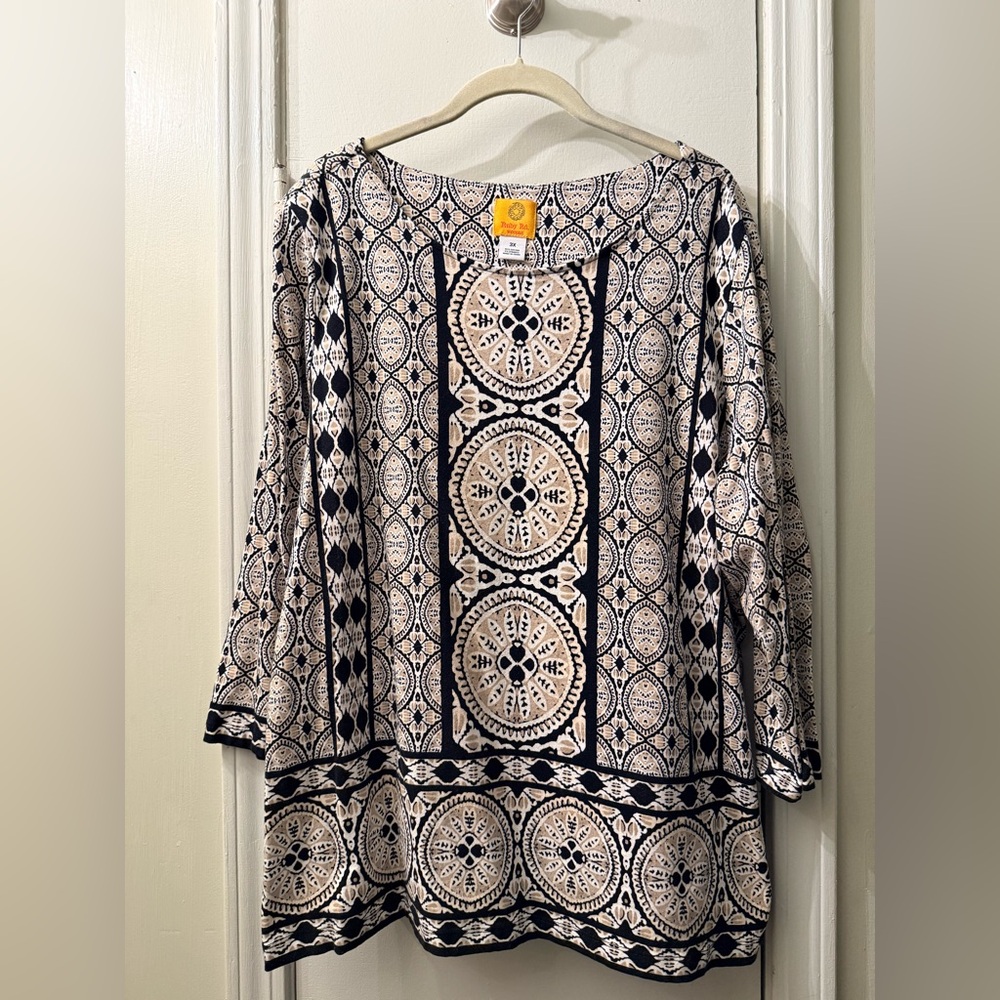 Ruby Rd. Cream and Black Medallion Top 3x EUC